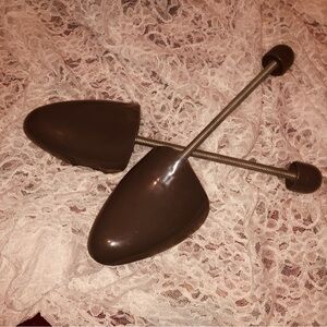 Silver  Shoe Tree, aluminum, Delhi size M shoe trees. Made in England